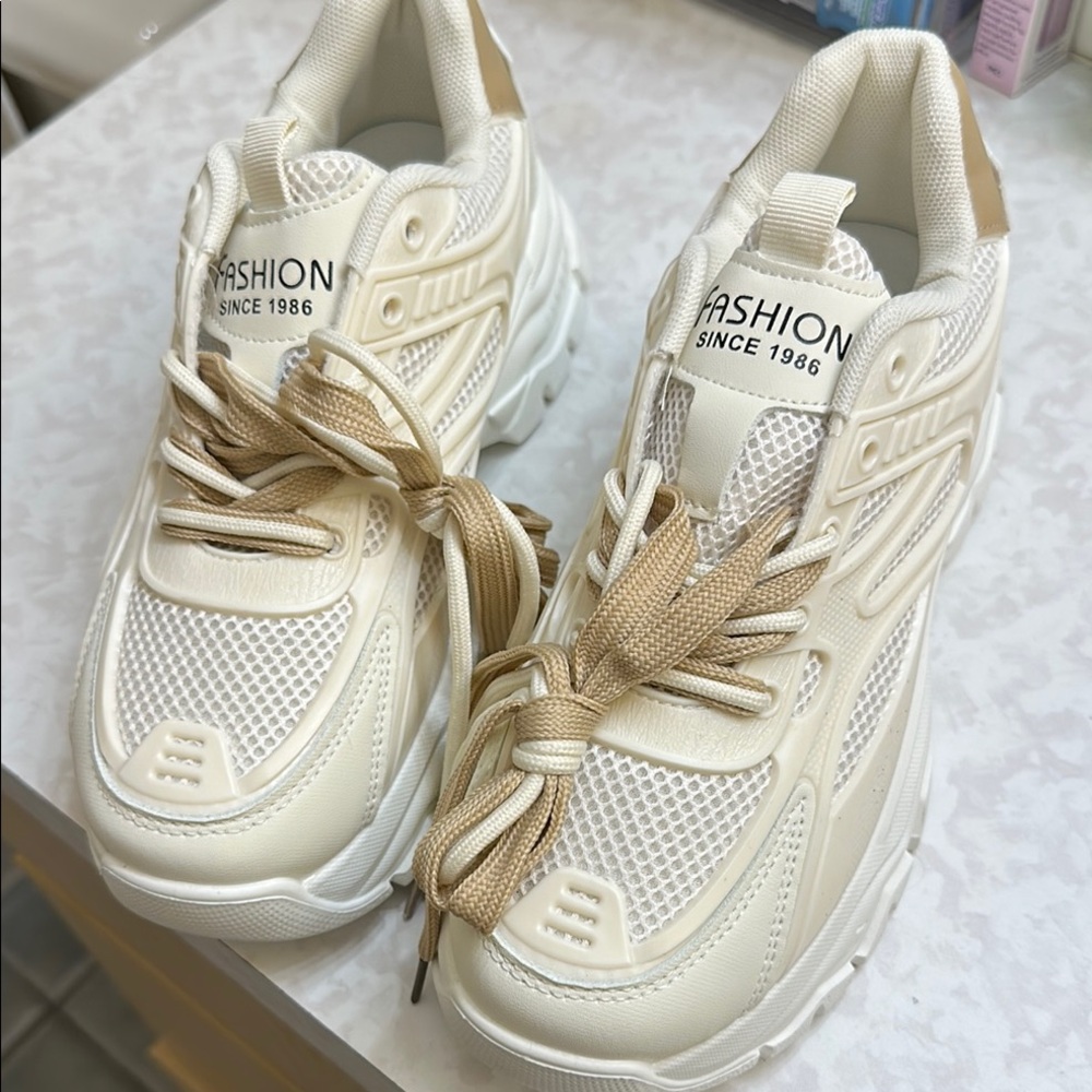Women's chunky Cream Sneakers brand new in box